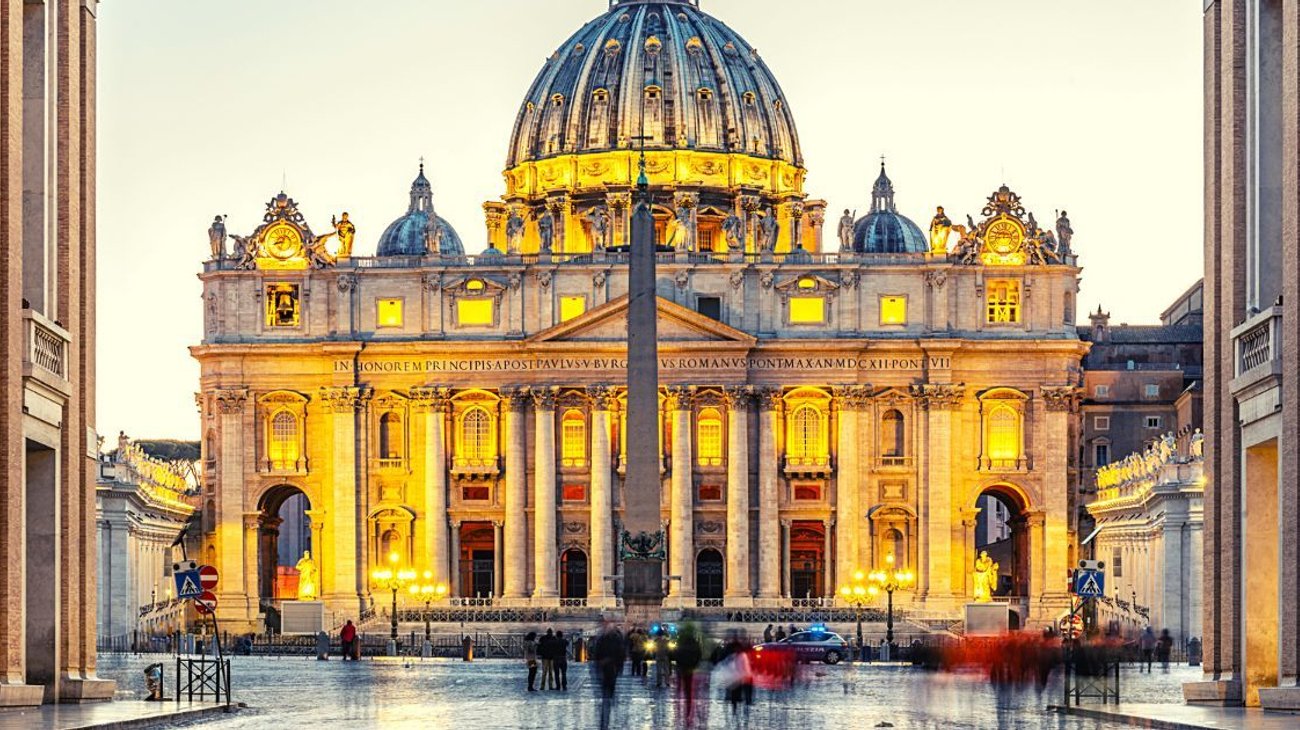 El Vaticano deplora la ofensa a los cristianos en París