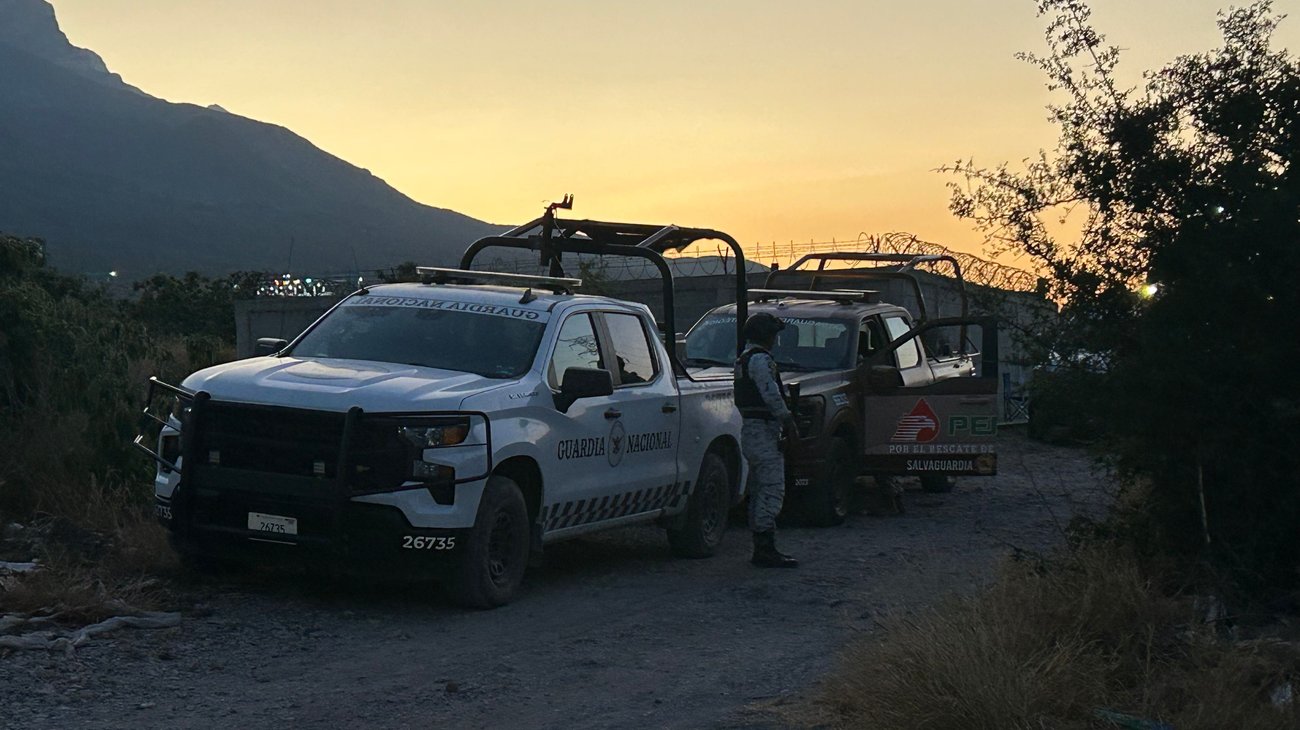 Investigan flamazo por posible toma clandestina en NL