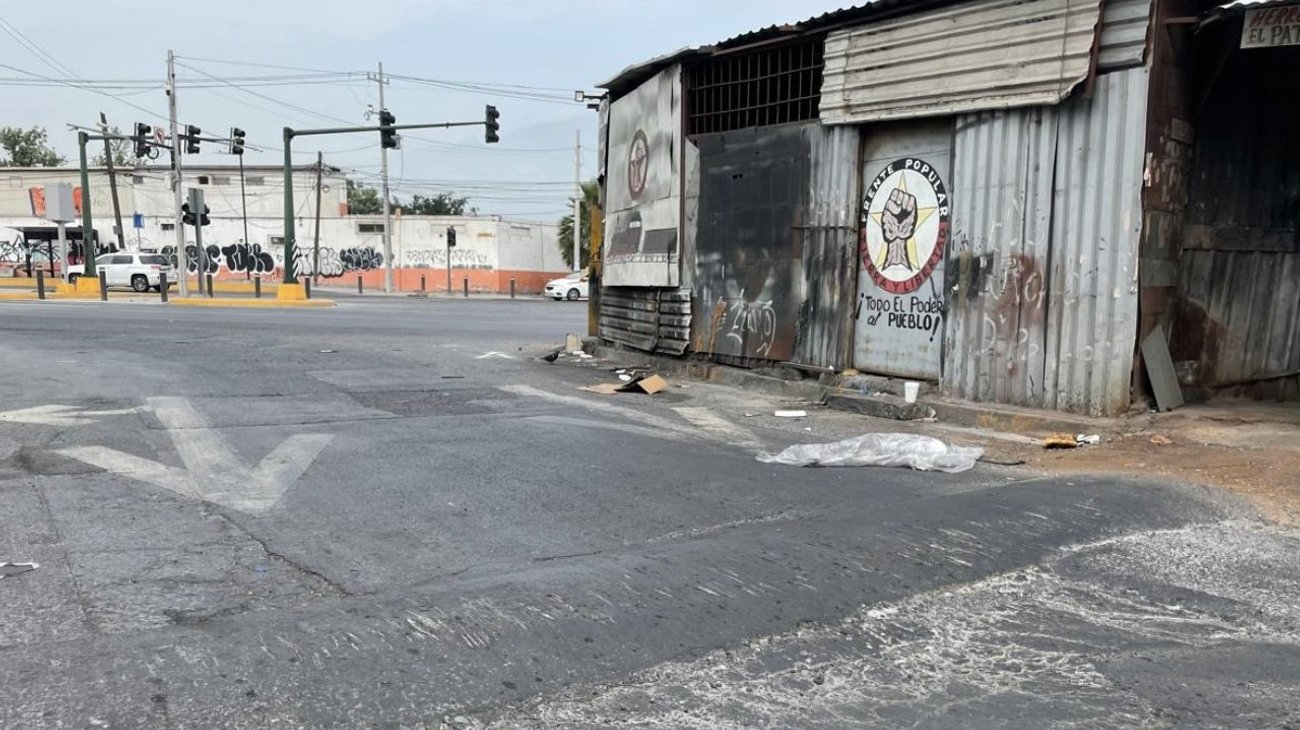 Vecinos de Monterrey demandan reparación vial urgente