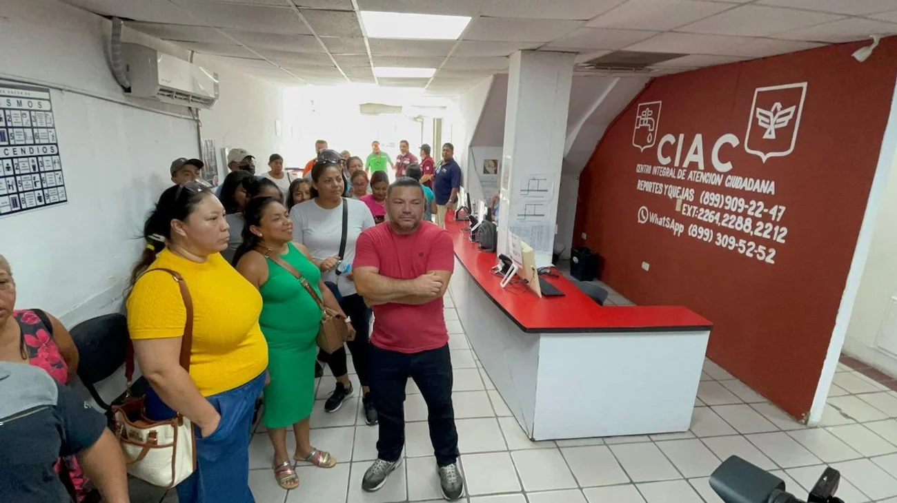 Exigen solución ante la falta de agua y cortes de luz