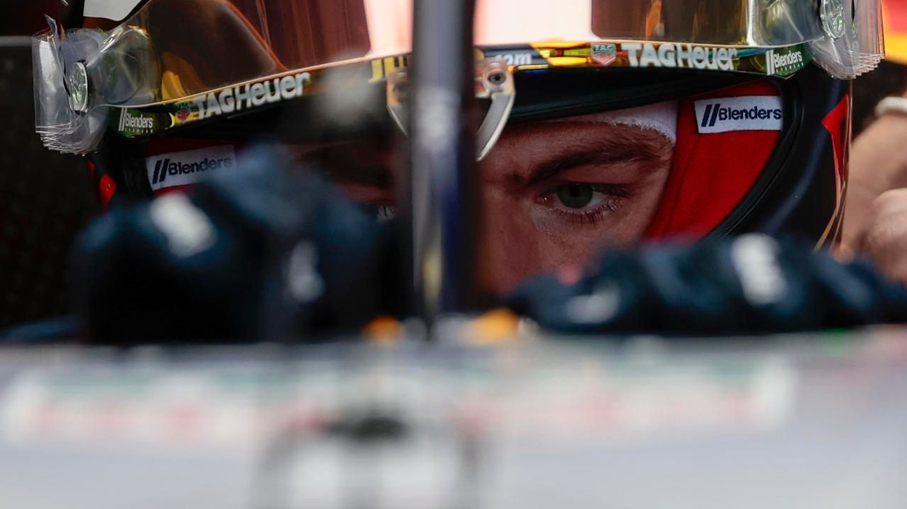 Verstappen lideró el primer libre; 'Checo' fue tercero