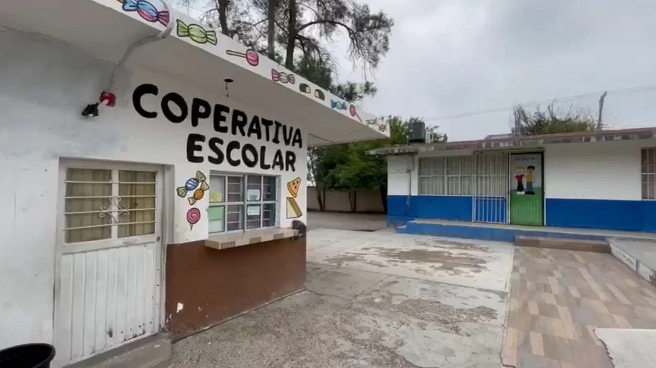 Debaten responsabilidad de cuidar escuelas durante vacaciones