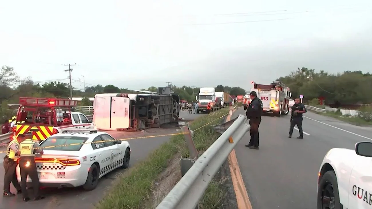 Difunden lista de fallecidos en volcadura de autobús