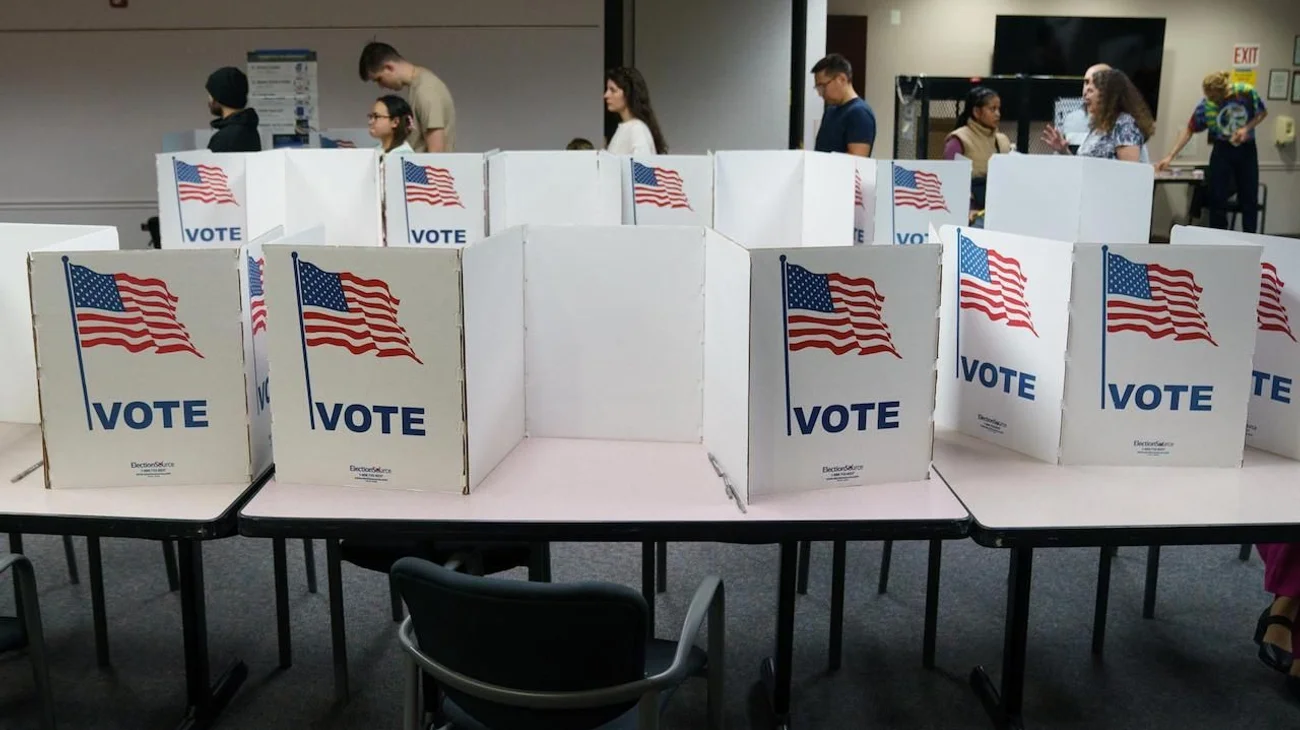 Afronta comité campaña de Harris la jornada con 'paciencia'