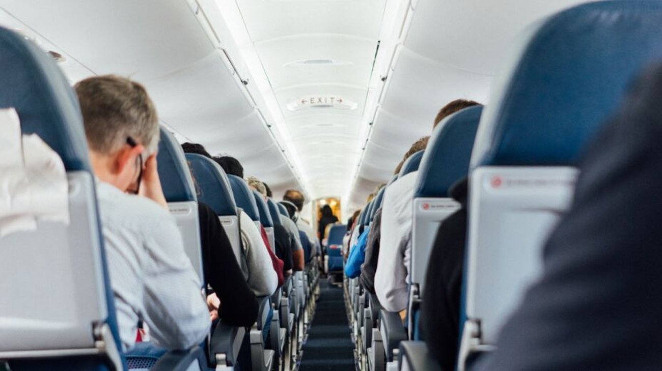 ¡Ya nadie se salva! Hombre roba a bordo de un avión