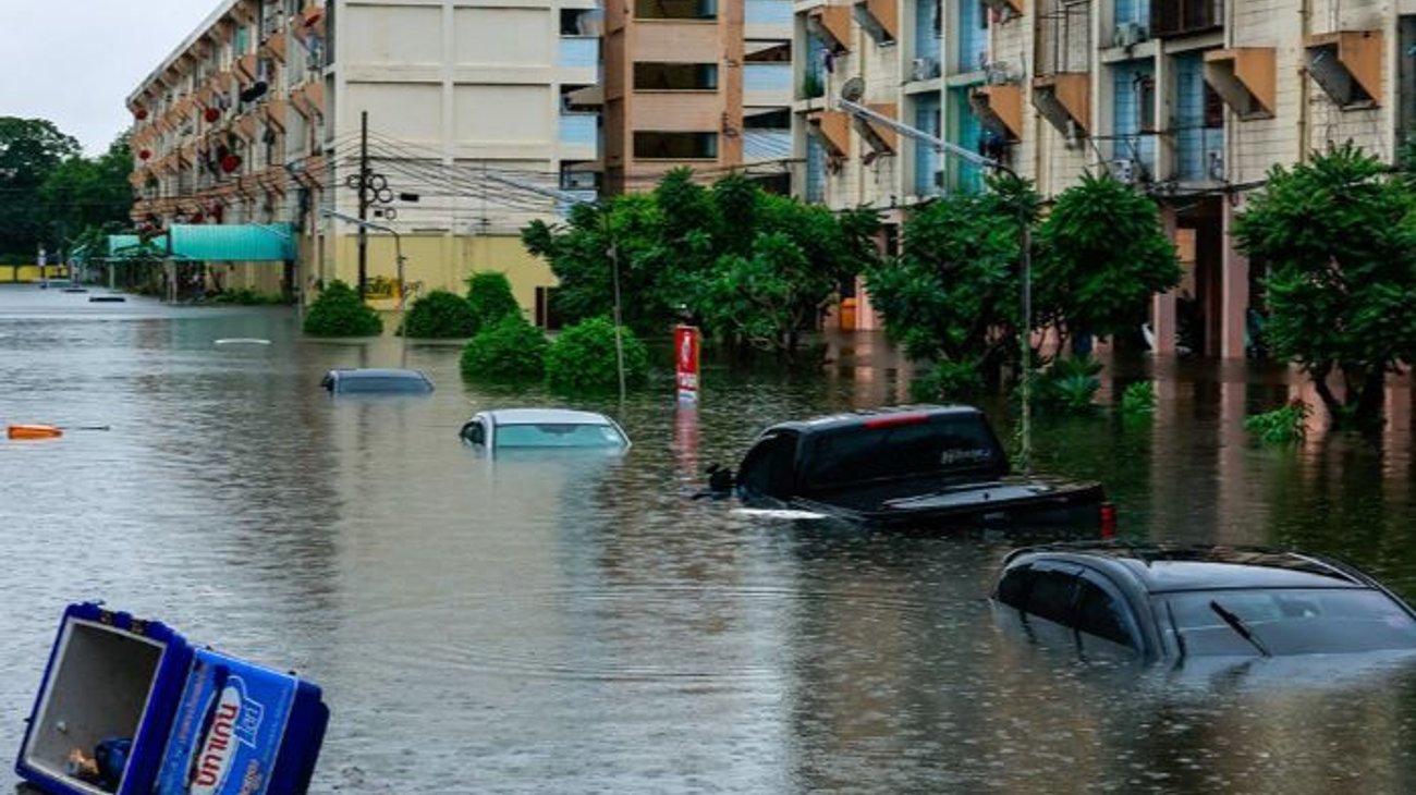 Bangkok declara estado de desastre por inundaciones
