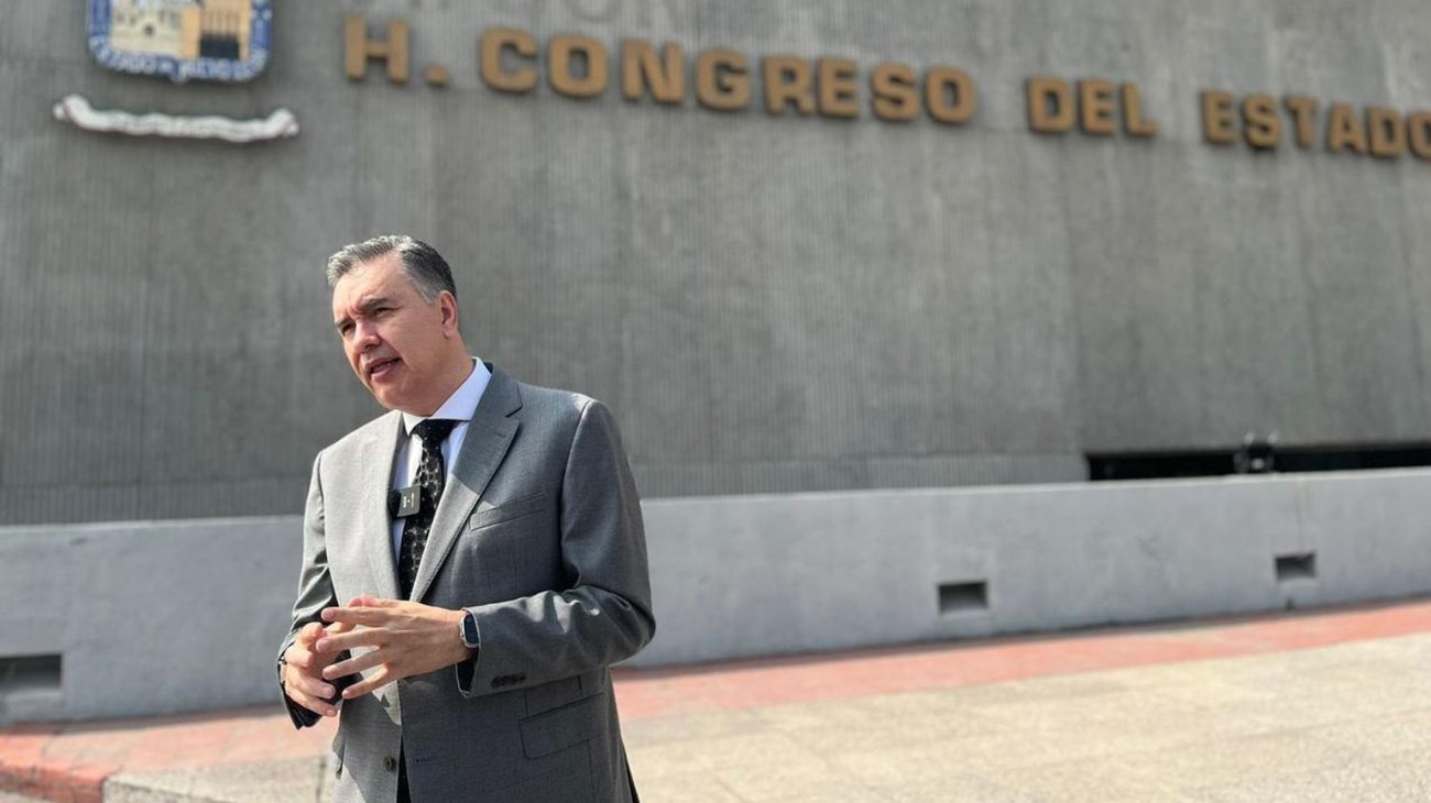 Waldo Fernández se despide del Congreso de Nuevo León