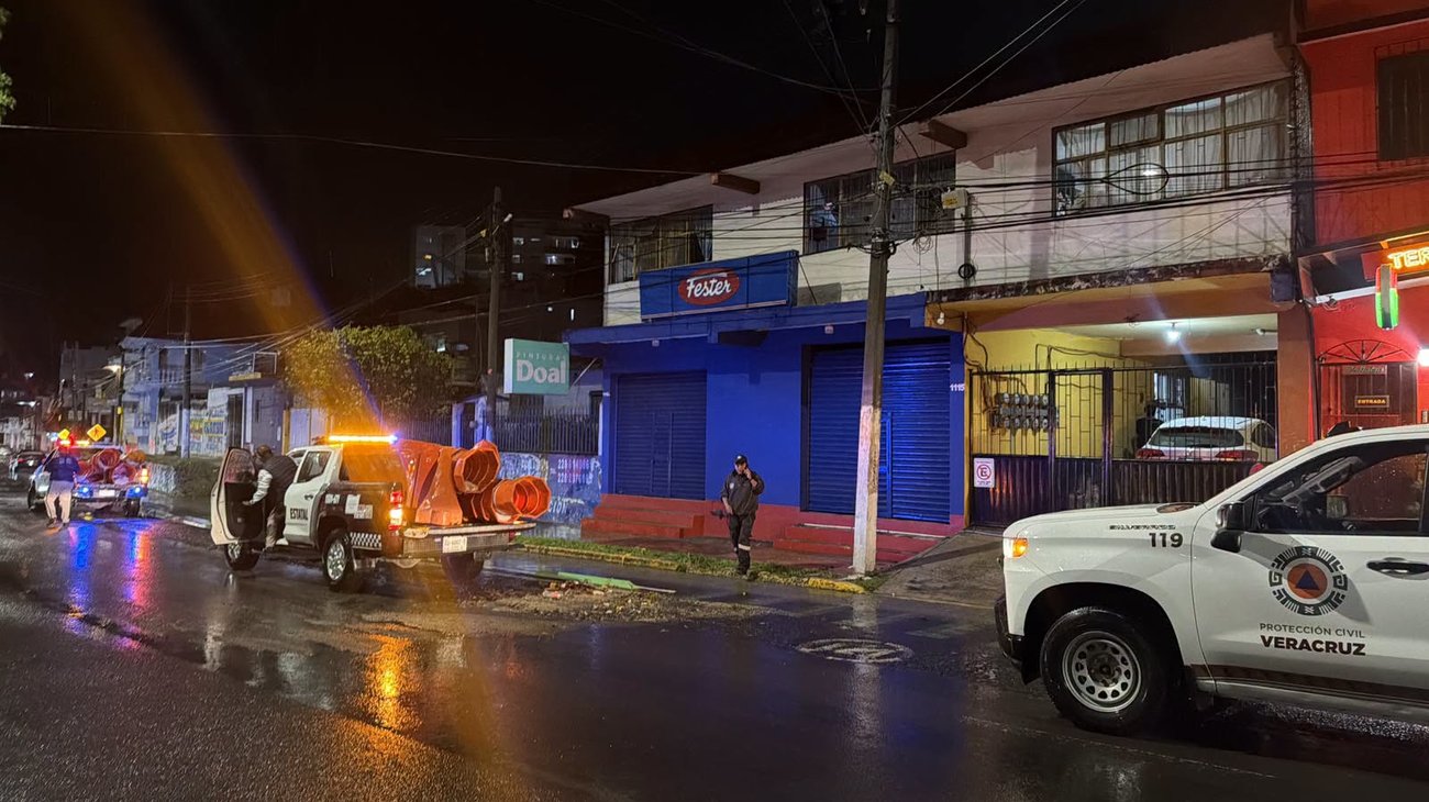 Deja lluvia torrencial en Xalapa dos personas sin vida