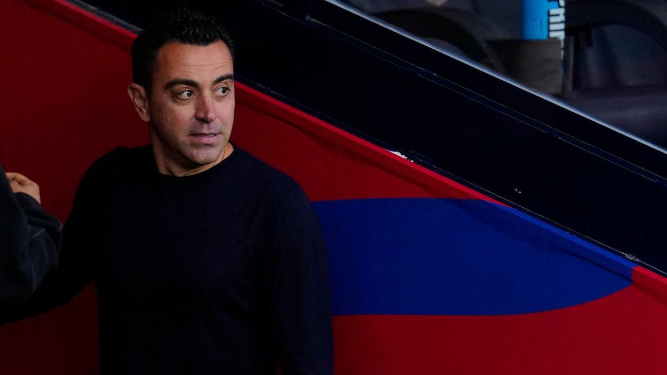 Barcelona informa a Xavi que no seguirá la próxima temporada