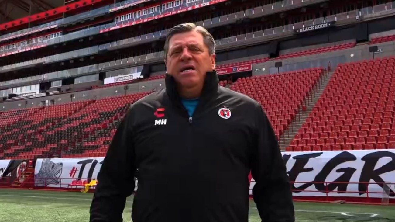 ¡Oficial! Miguel Herrera queda fuera de Xolos
