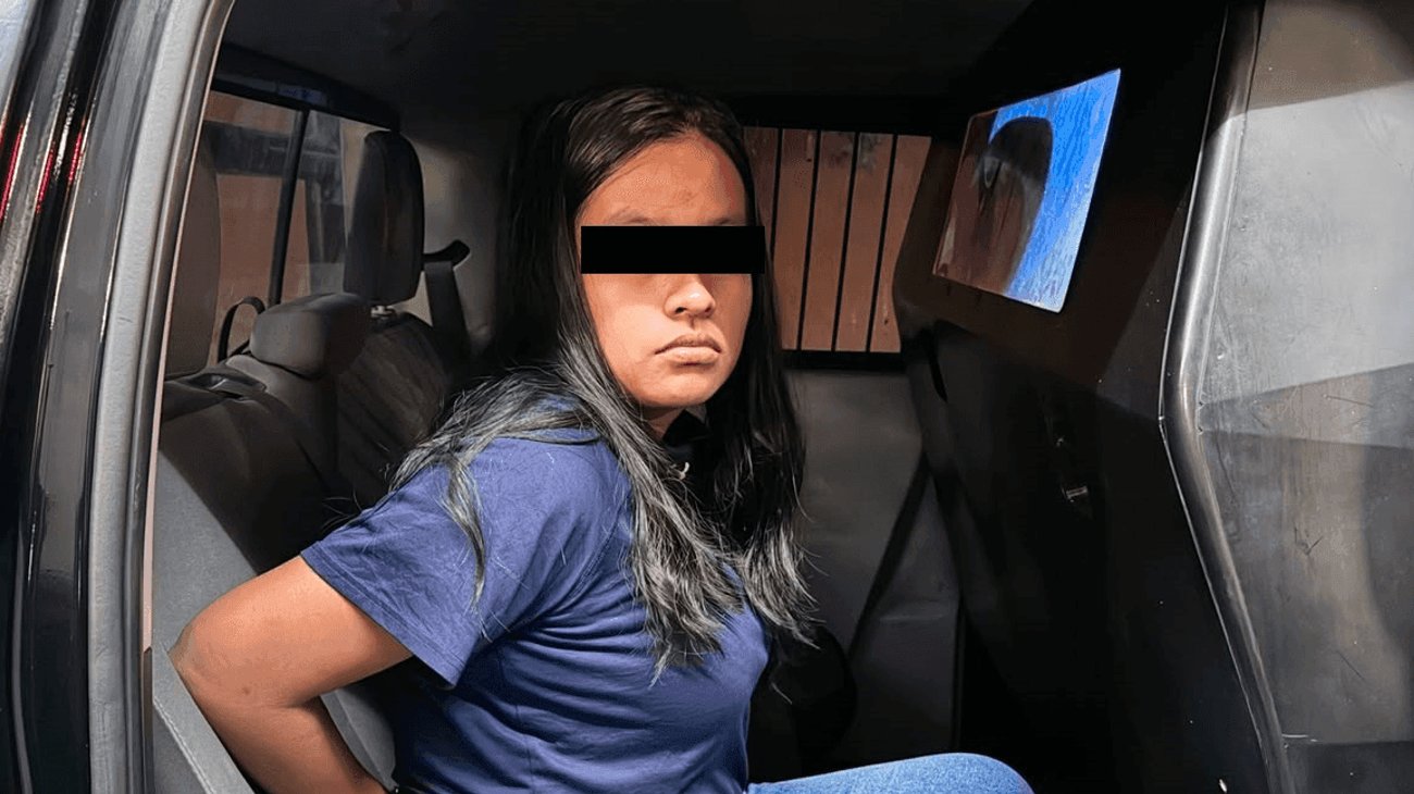 Detienen a mujer por presunto robo en tienda de Monterrey