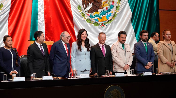 IMSS vive su mejor etapa: Zoé Robledo, director del Seguro Social