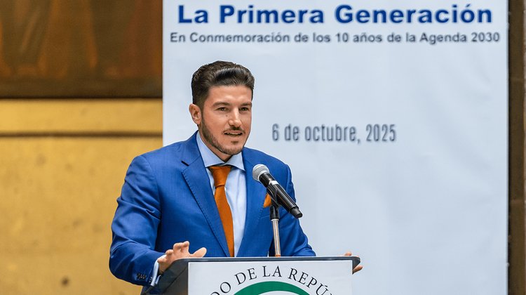 Lleva Samuel García al Senado modelo Hambre Cero