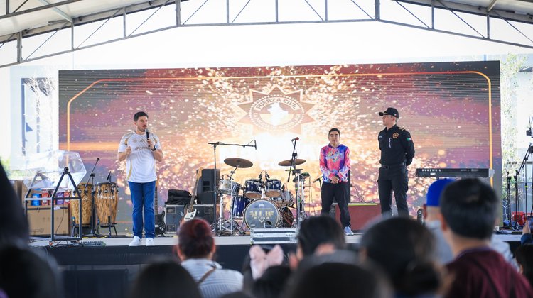 02_FESTEJAN_CON_POSADA_NAVIDE_A_A_FAMILIAS_DE_POLIC_AS_ec6b18fc3e