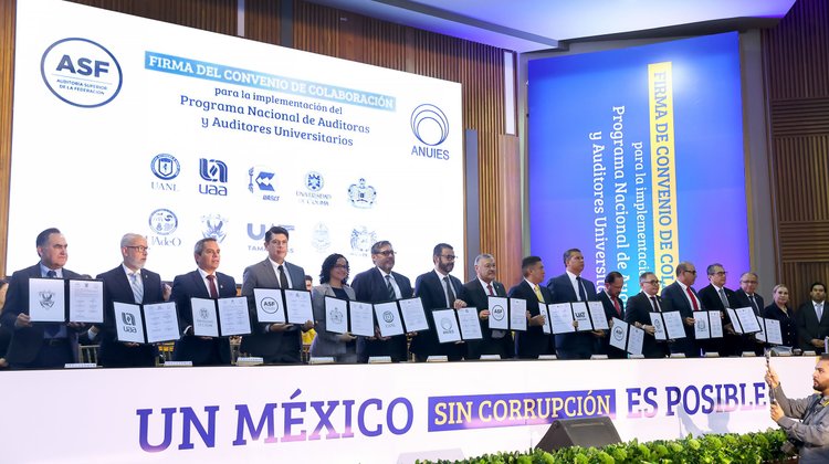Firman 10 universidades convenio para auditar recursos públicos
