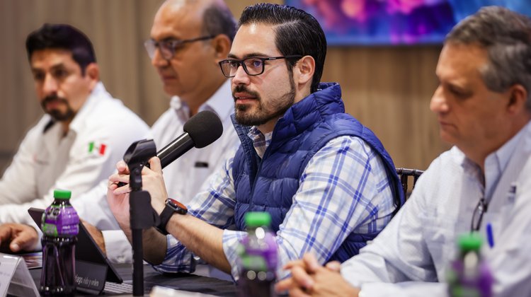 Invita Santiago a apoyar educación con Magic Color Run 2023