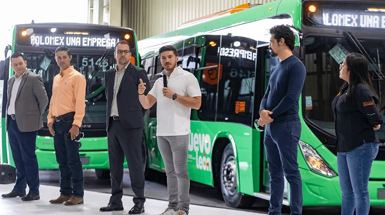 Promete Samuel García incorporar 2,000 nuevos camiones