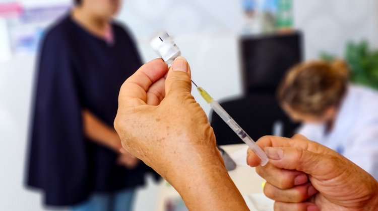 Salud reporta 23.5 millones de dosis contra sarampión