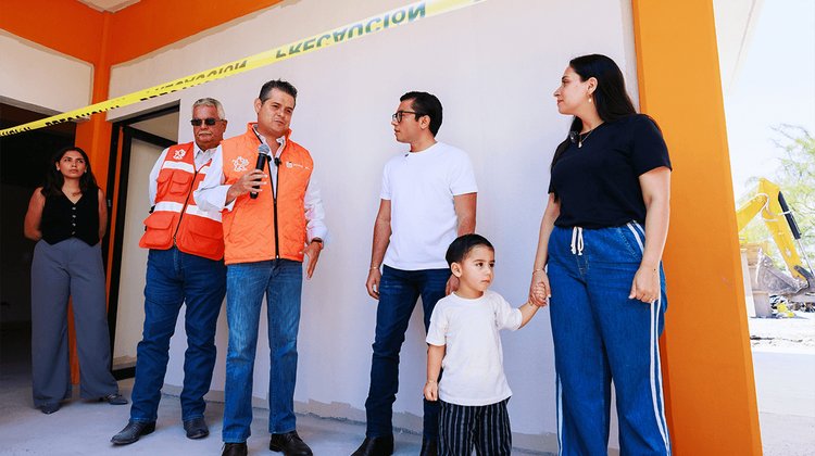 Supervisa Arratia construcción de centro comunitario en Juárez