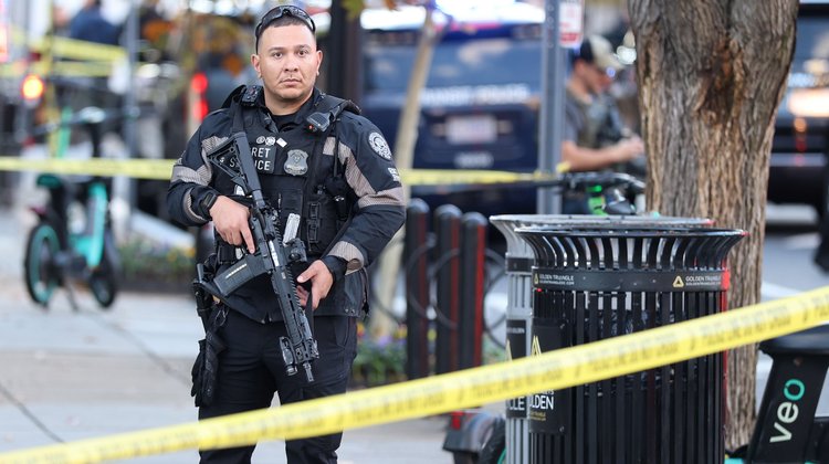 Trump califica como 'acto de terror' el tiroteo contra la GN