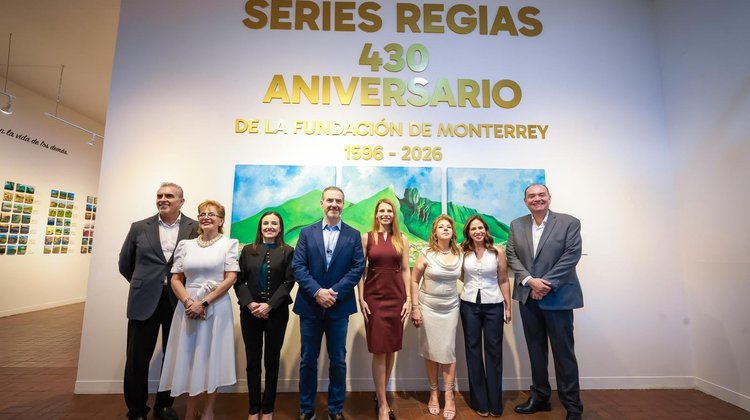 Presentan exposición Series Regias a favor de mujeres con cáncer