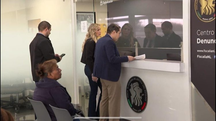 medium_2d3203e4_5f1b_4c1d_9eb9_68545040e64b_892bdf19f8