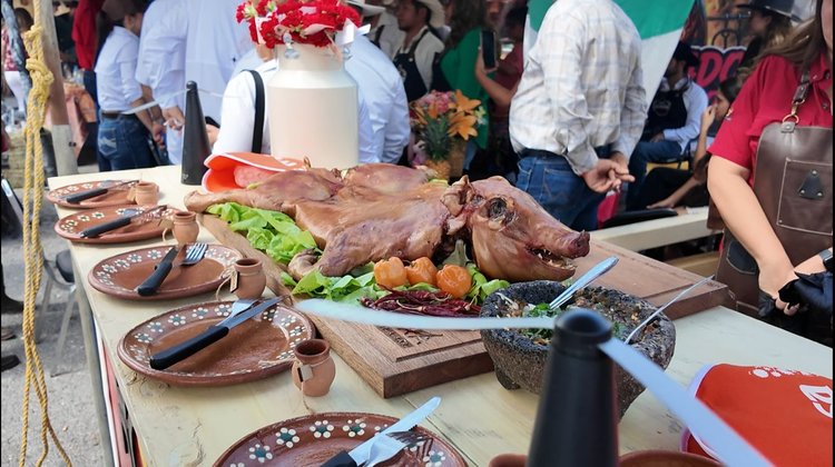 'Lechón Fest' reúne a 30 mil asistentes en Ramos Arizpe