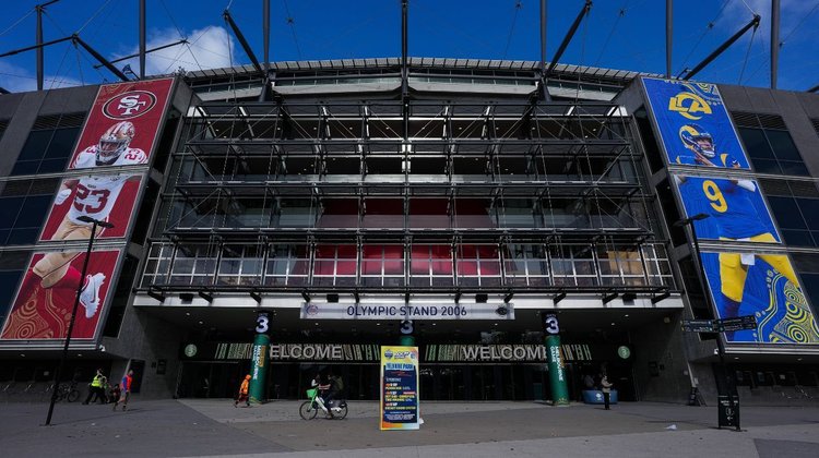 49ers y Rams hacen historia con el primer partido en Australia