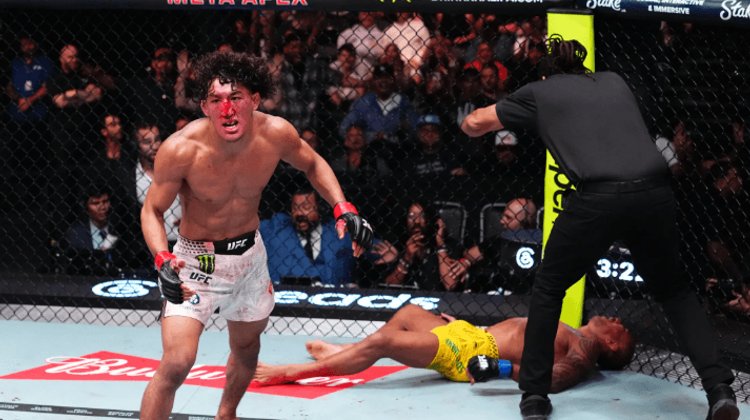 Raoni Barcelos se encuentra estable tras colapsar durante combate
