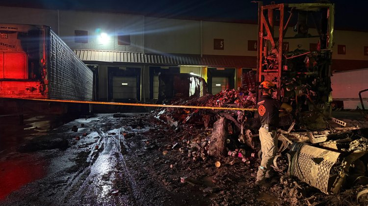 Evacúan a 550 personas por incendio en fábrica de Escobedo