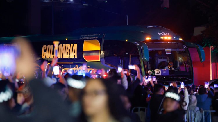 Llega Colombia a Ciudad de México para debut mundialista