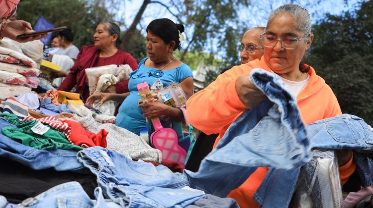 DIF Santiago refuerza apoyo invernal ante frente frío