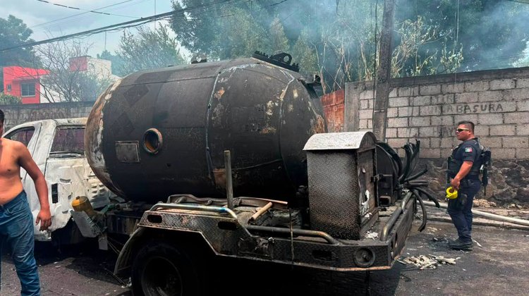 Explota pipa de gas en Cuernavaca y deja 20 heridos