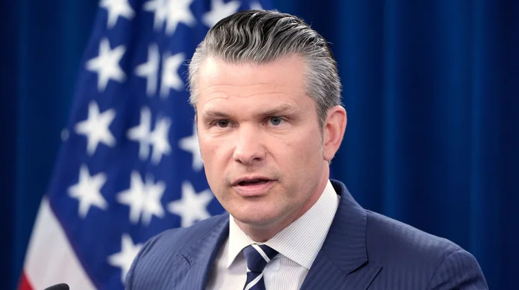 Hegseth asegura que EUA 'devastó' programa nuclear en Irán