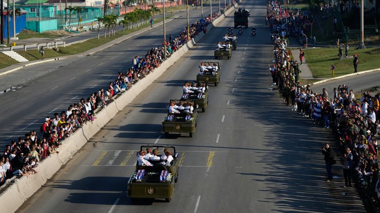 Despide Cuba a militares caídos tras ataque en Venezuela de EUA