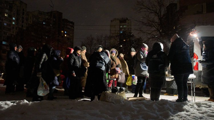 Ataque ruso deja sin luz a regiones de Ucrania durante ola gélida
