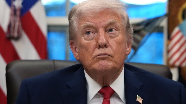 Asegura Trump que sería un 'honor' tomar Cuba