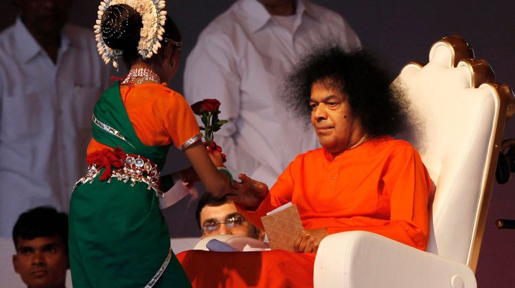 Maduro, Delcy Rodríguez y su devoción con el gurú Sathya Sai Baba
