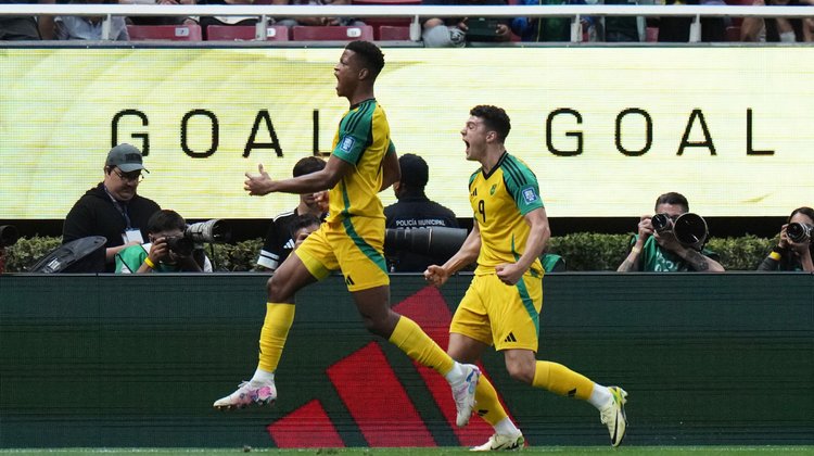 ¡Reggae Boyz! Jamaica vence a Nueva Caledonia por la mínima