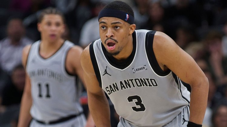 Keldon Johnson gana premio a Sexto Hombre del Año de la NBA