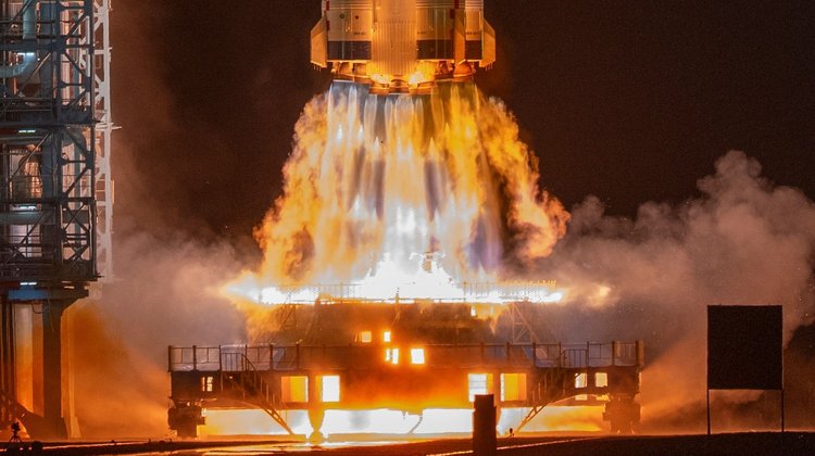 China lanza la misión Shenzhou 23 rumbo a su estación espacial