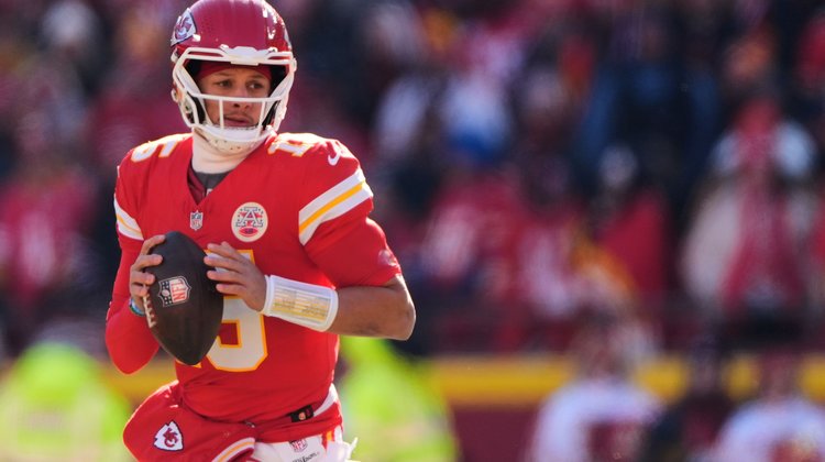 Patrick Mahomes podría perderse toda la pretemporada