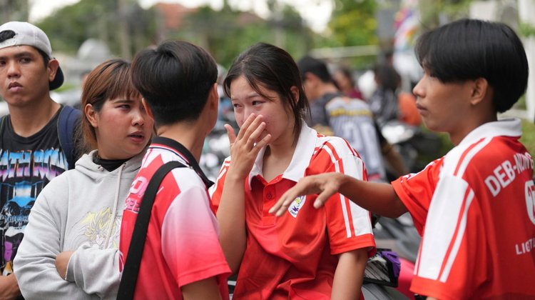 Tiroteo en escuela de Bangkok deja al menos siete muertos