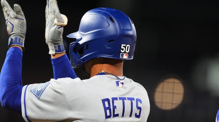 Dodgers vence 6-4 a Rockies y completa la barrida