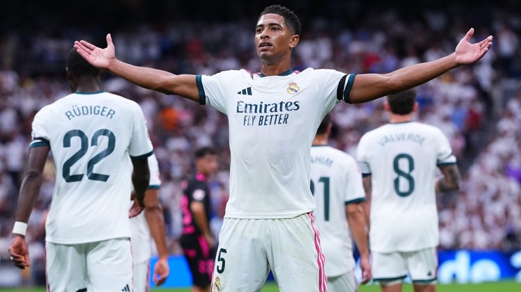Real Madrid mantiene paso perfecto tras golear al Málaga