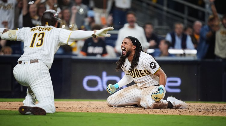 Arrancan playoffs de MLB con triunfos contundentes