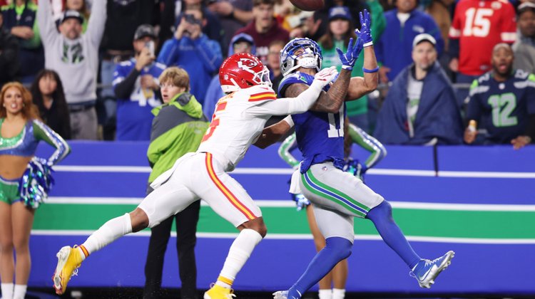 Frenan Seahawks a Chiefs y les quitan el invicto en la NFL