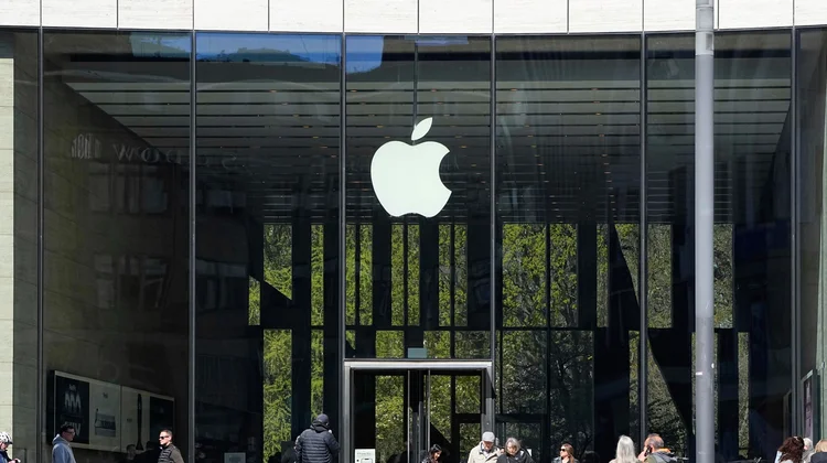 medium_Apple_a3faa47158