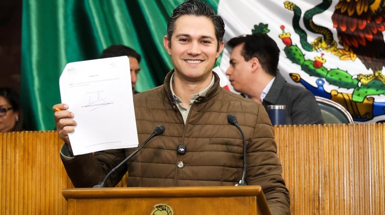 Proponen endurecer las penas por fraudes a adultos mayores