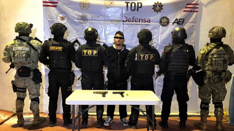 Cae presunto implicado en ataque a barbería de Escobedo